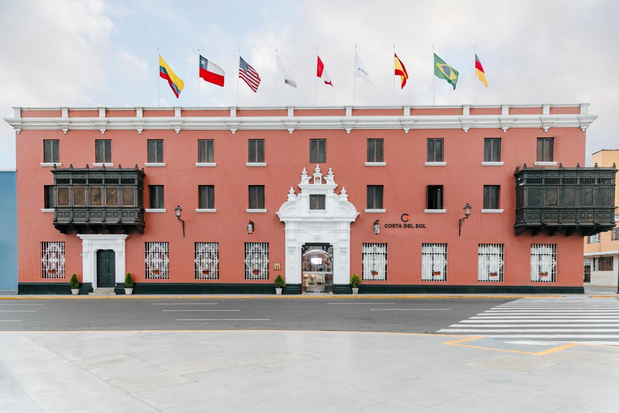 Costa Del Sol Trujillo Centro Hotel ภายนอก รูปภาพ