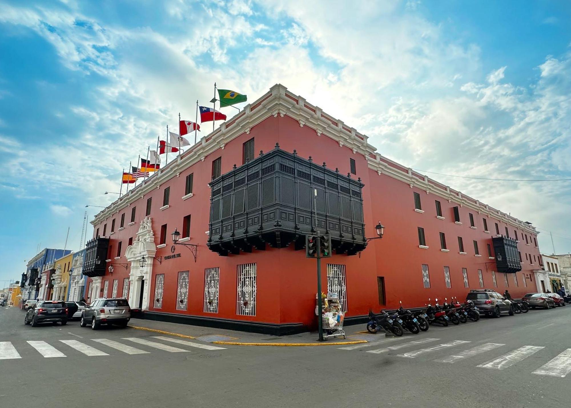 Costa Del Sol Trujillo Centro Hotel ภายนอก รูปภาพ