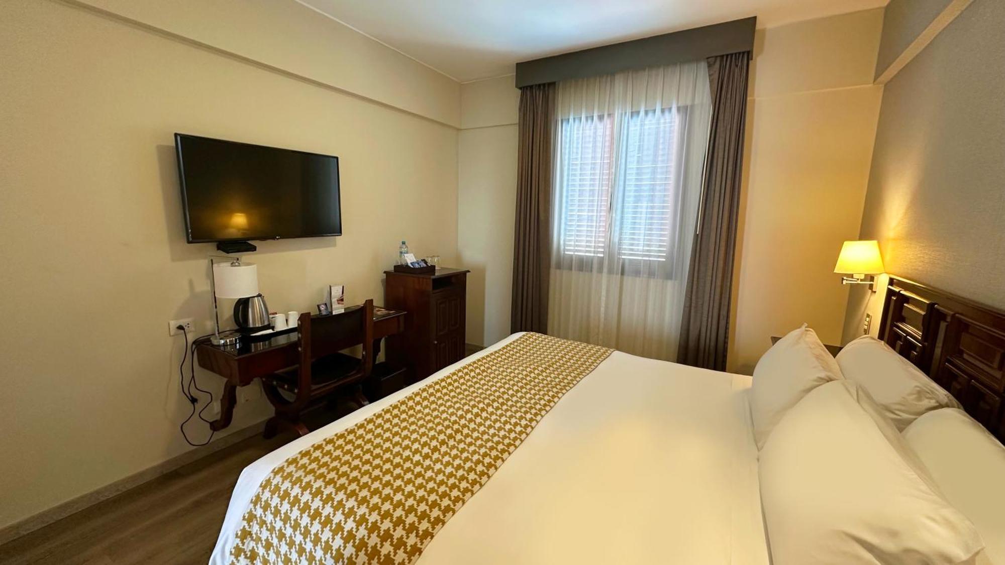 Costa Del Sol Trujillo Centro Hotel ภายนอก รูปภาพ