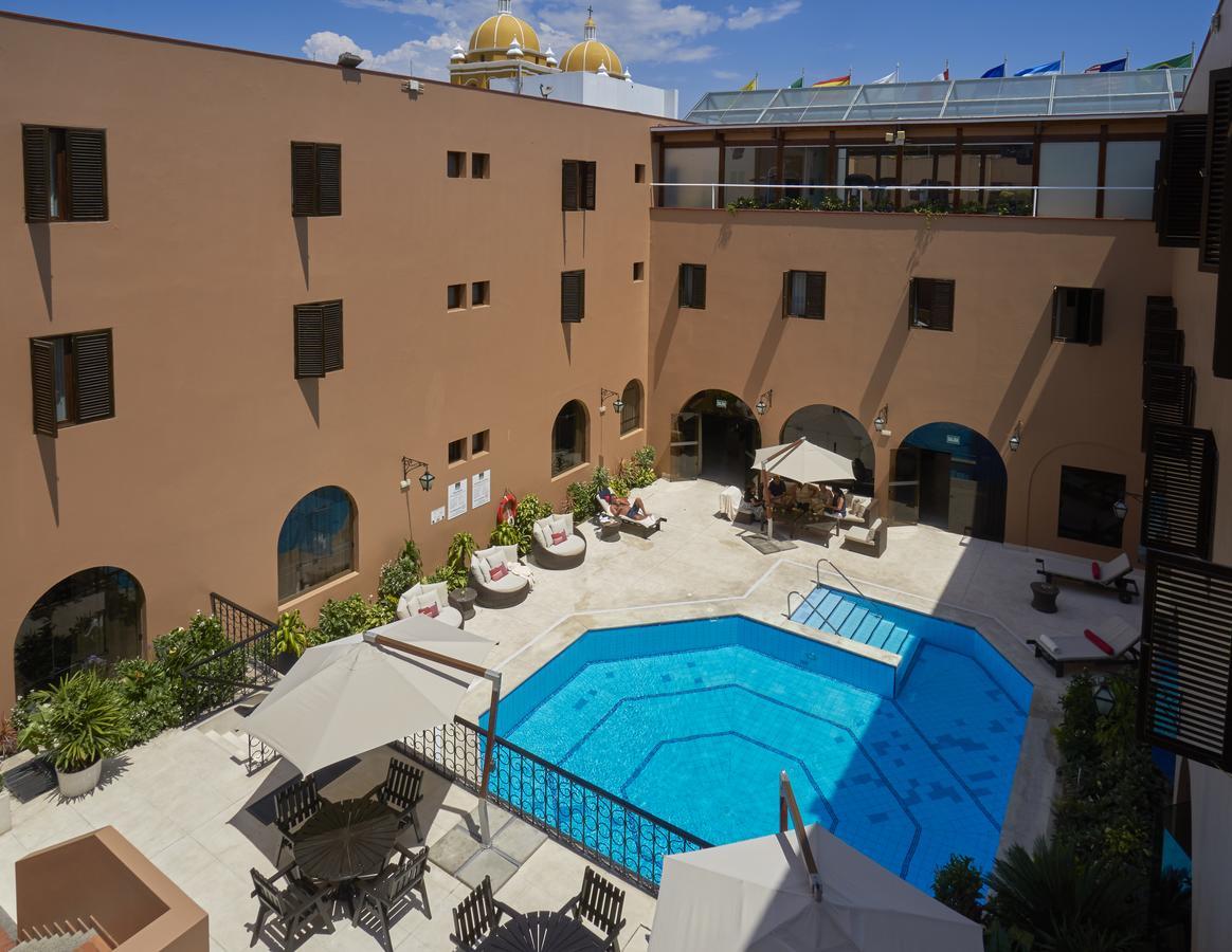 Costa Del Sol Trujillo Centro Hotel ภายนอก รูปภาพ